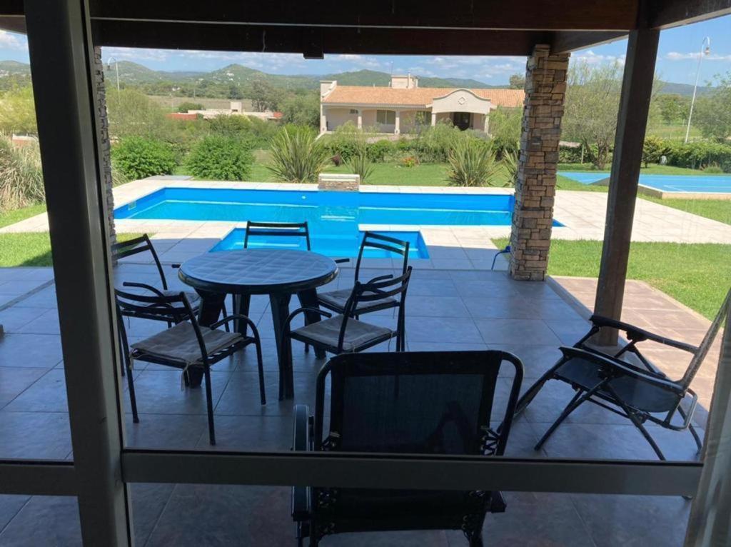 Casa Con Vista A Las Sierras De Cordoba Malagueno Exteriör bild